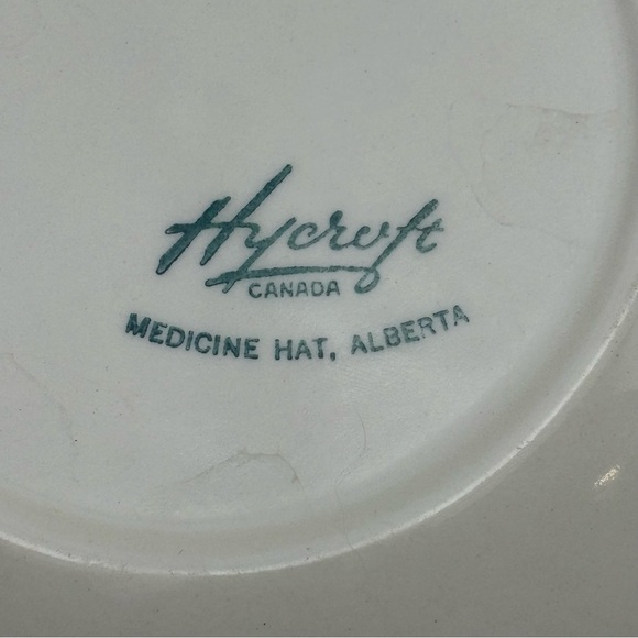 Canadian Girl Guides 1960 Golden Jubilee Commemorative Plate - Picture 5 of 8